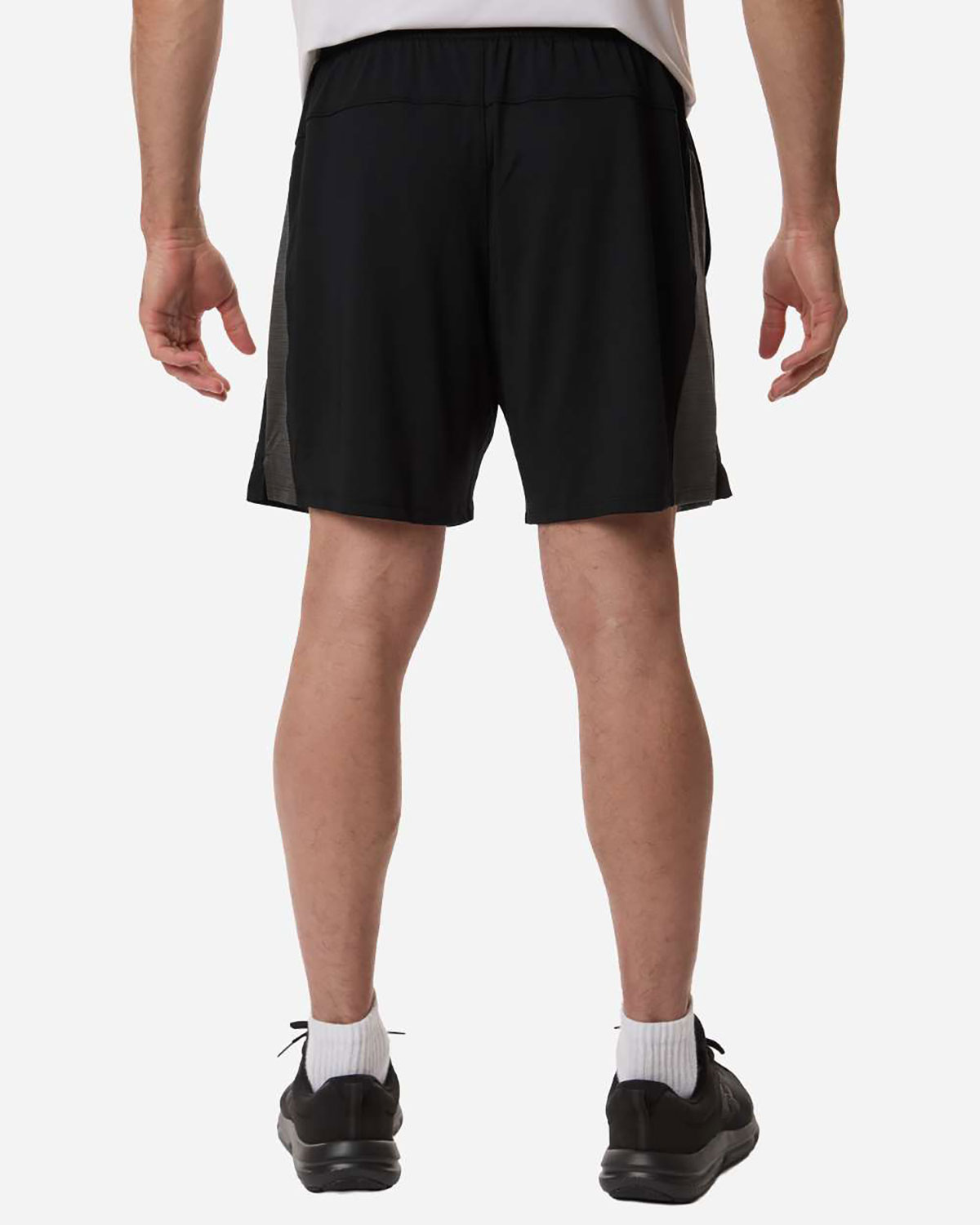 Under Armour 6010858 Men�s Tech Vent 7" Shorts view 2